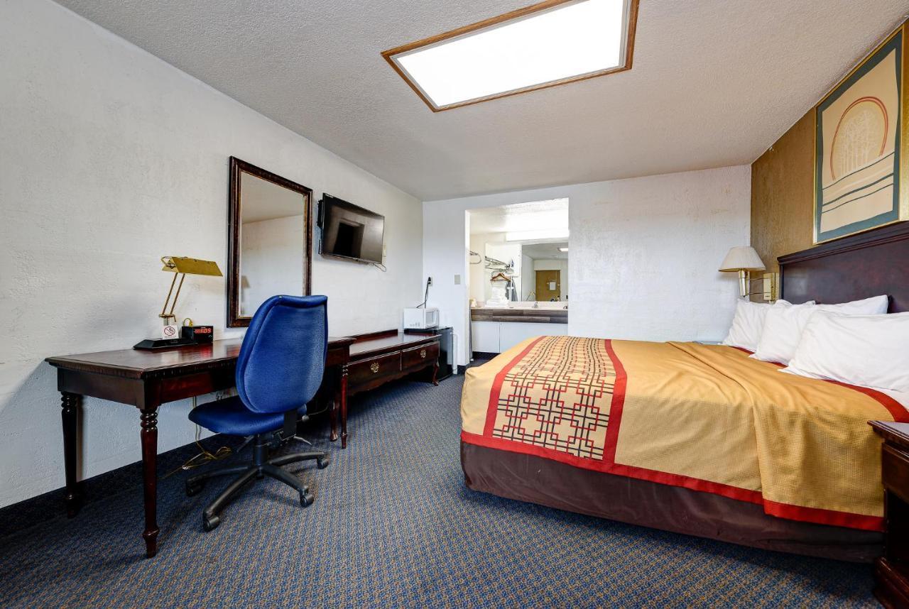 Guest Inn Rogers Ngoại thất bức ảnh