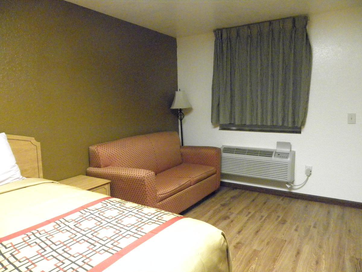 Guest Inn Rogers Ngoại thất bức ảnh