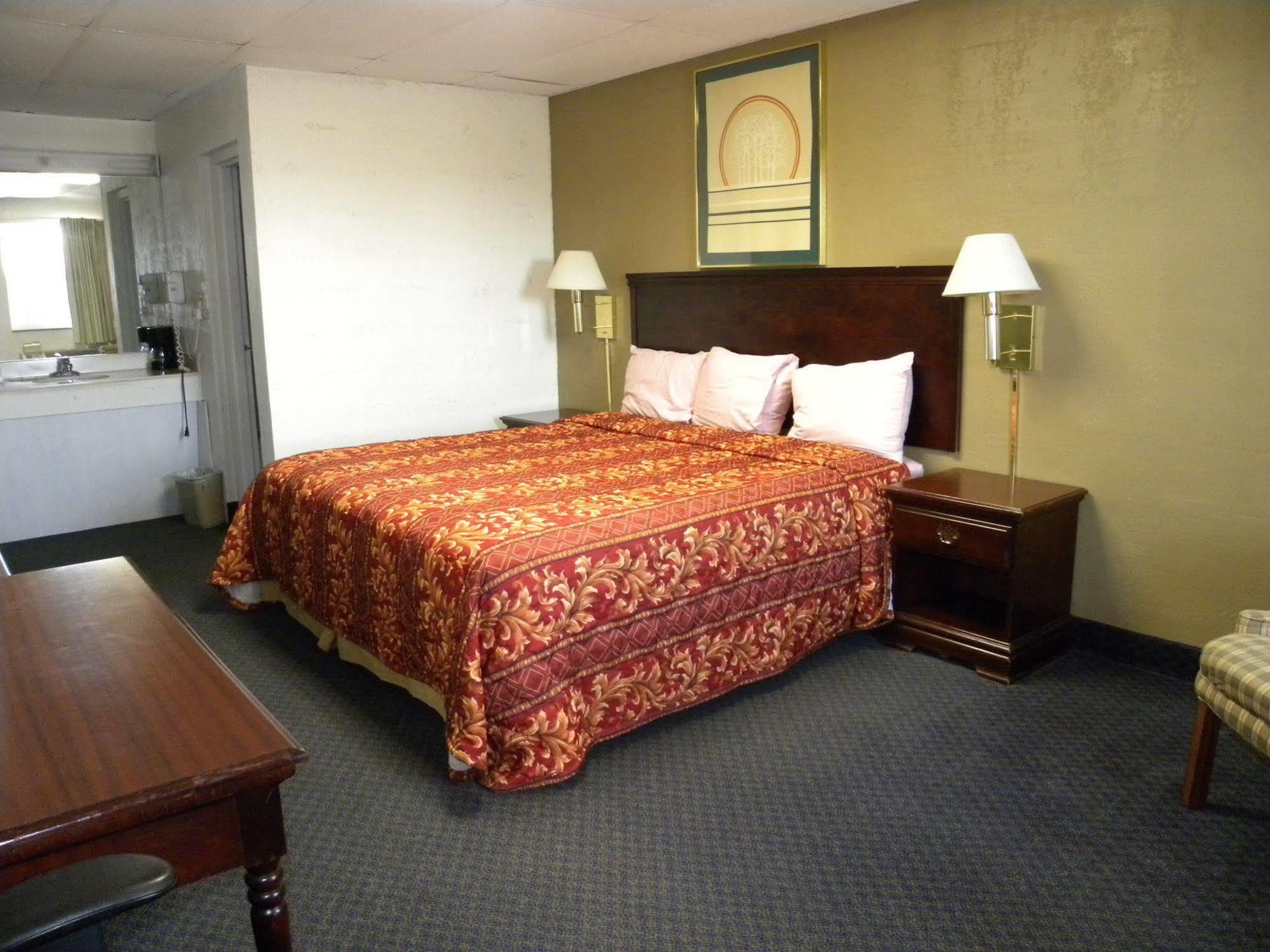 Guest Inn Rogers Ngoại thất bức ảnh
